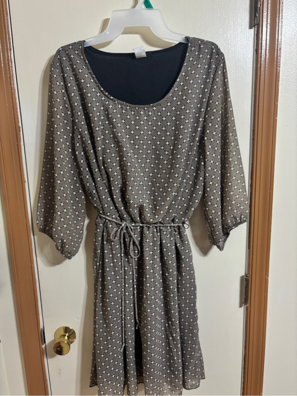 Espresso Taupe Printed Tie-Waist Long Sleeve Dress